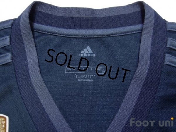 Photo4: Real Madrid 2018-2019 Away Shirts and shorts Set FIFA World Champions 2017 Patch/Badge (4)