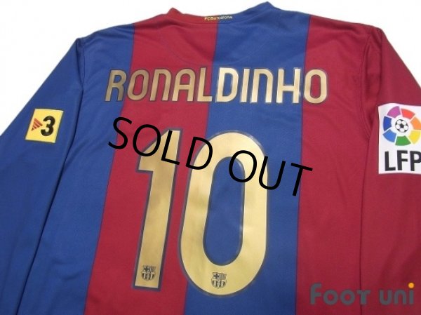 Photo4: FC Barcelona 2006-2007 Home Long Sleeve Shirt #10 Ronaldinho LFP Patch/Badge w/tags (4)