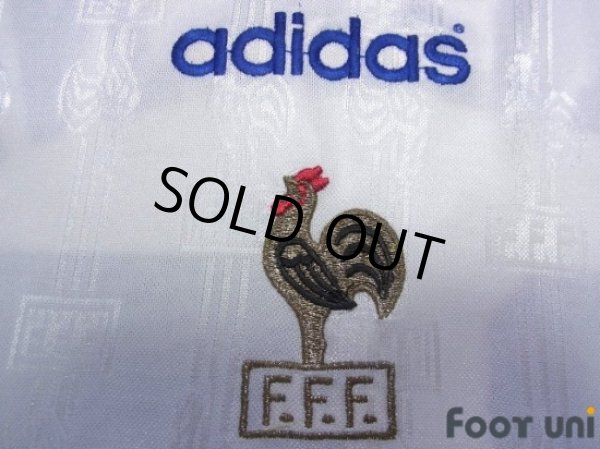 Photo6: France Euro 1996 Away Shirt #10 Zidane UEFA Euro 1996 Patch/Badge UEFA Fair Play Patch/Badge (6)