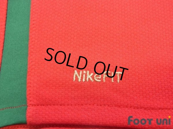 Photo7: Portugal Euro 2008 Home Shirt (7)