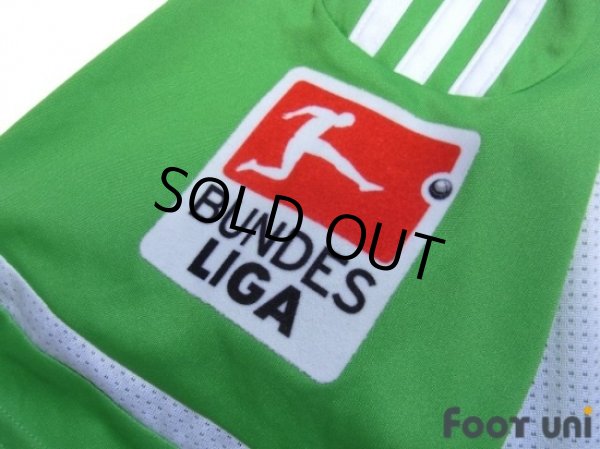 Photo6: VfL Wolfsburg 2011-2012 Home Shirt #13 Makoto Hasebe Bundesliga Patch/Badge (6)