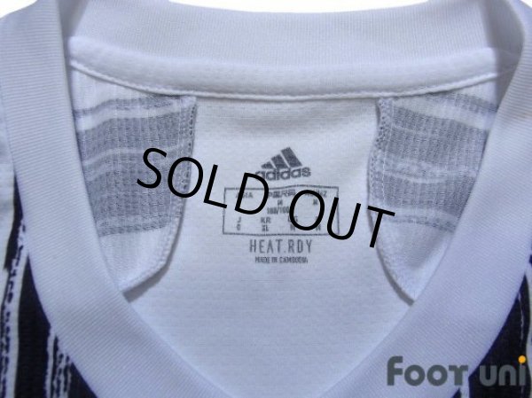 Photo5: Juventus 2020-2021 Home Authentic Shirt and Shorts Set #7 Ronaldo (5)