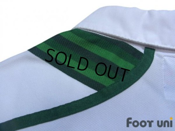 Photo7: Ireland Euro 2012 Away Shirt (7)