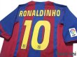 Photo4: FC Barcelona 2004-2005 Home Shirt #10 Ronaldinho LFP Patch/Badge (4)