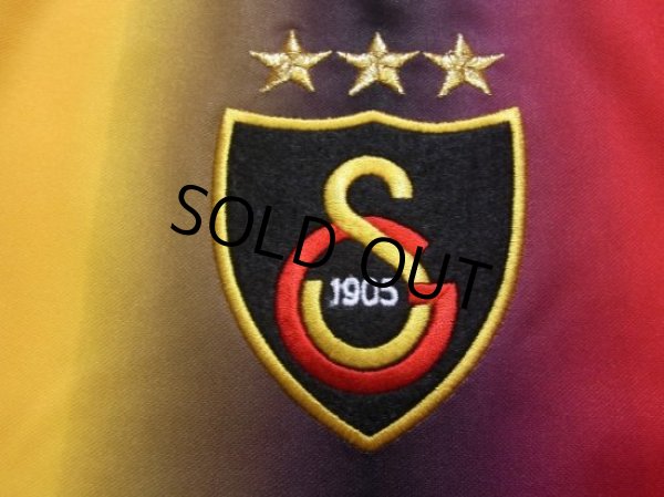 Photo5: Galatasaray 2003-2004 Home Shirt (5)