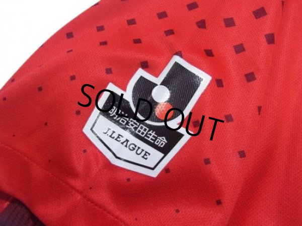 Photo7: Urawa Reds 2018 Home Shirt #5 Tomoaki Makino w/tags (7)