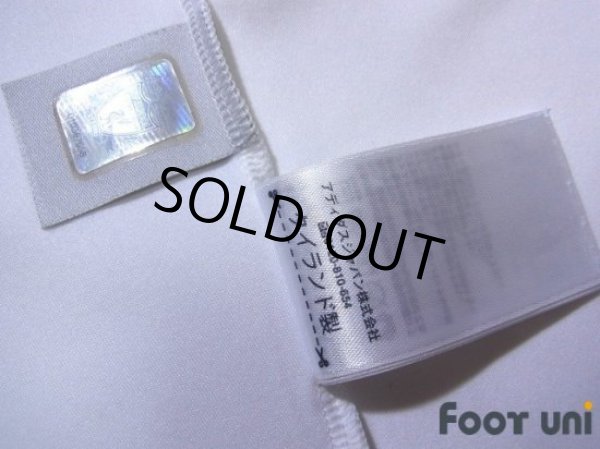 Photo8: Liverpool 2010-2011 Away Shirt (8)