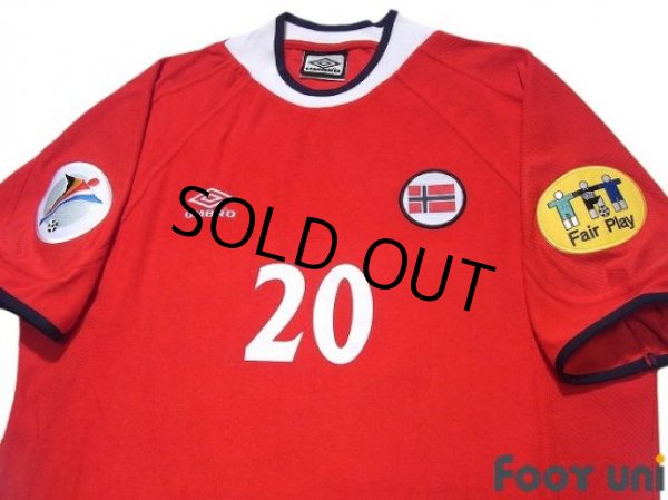 Photo3: Norway Euro 2000 Home Shirt #20 Solskjaer UEFA Euro 2000 Patch/Badge UEFA Fair Play Patch/Badge (3)