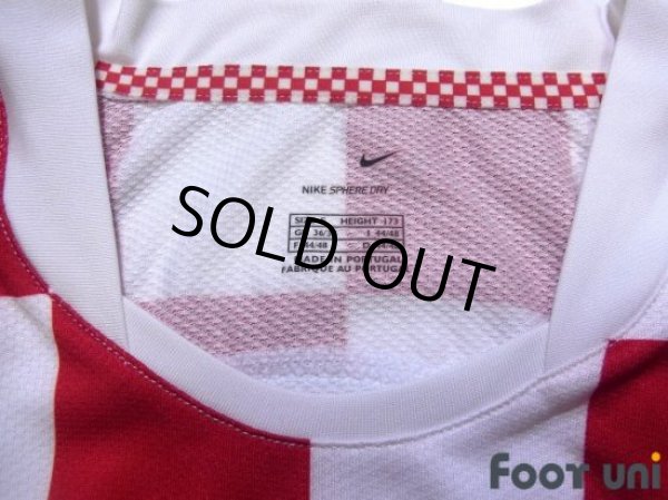 Photo4: Croatia 2006 Home Shirt (4)