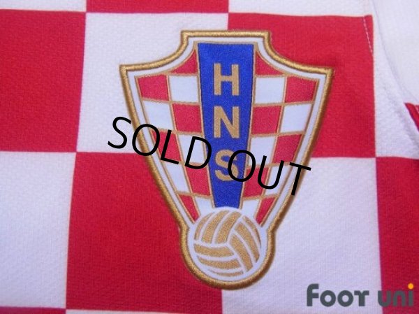Photo5: Croatia 2006 Home Shirt (5)