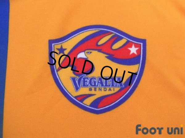 Photo5: Vegalta Sendai 2009-2010 Home Shirt (5)