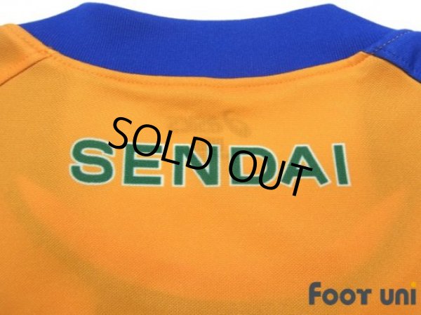 Photo7: Vegalta Sendai 2009-2010 Home Shirt (7)