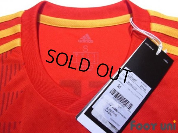 Photo5: Spain 2018 Home Shirt #22 Isco FIFA World Cup Russia 2018 Patch/Badge w/tags (5)