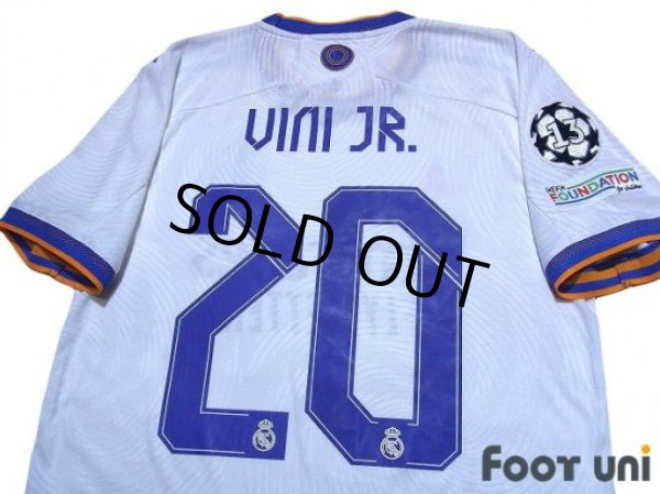 Photo4: Real Madrid 2021-2022 Home Authentic Shirt and Shorts Set #20 Vini Jr (4)
