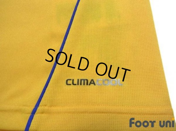 Photo7: Ukraine 2010 Home Shirt (7)