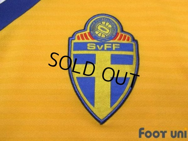 Photo5: Sweden 2010-2011 Home Shirt (5)
