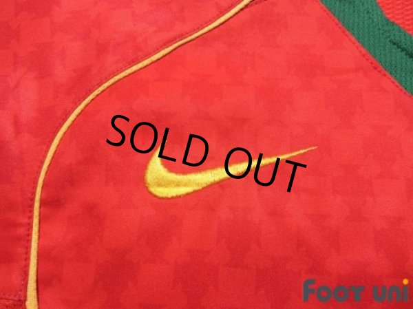 Photo7: Portugal Euro 2004 Home Shirt #17 Cristiano Ronaldo (7)