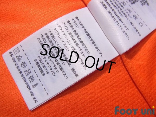 Photo8: Netherlands Euro 2012 Home Shirt (8)