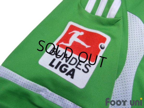 Photo7: VfL Wolfsburg 2011-2012 Home Shirt #13 Makoto Hasebe Bundesliga Patch/Badge (7)