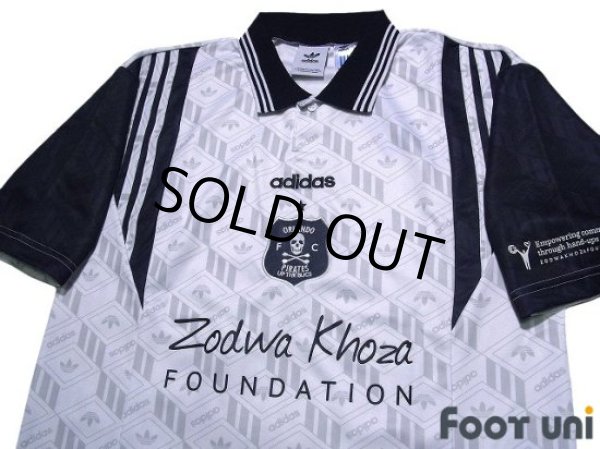 Photo3: Orlando Pirates FC 2021-2022 Shirt Zodwa Khoza Foundation collaboration model w/tags (3)