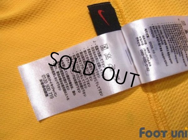 Photo8: Brazil 2006 Home Shirt (8)