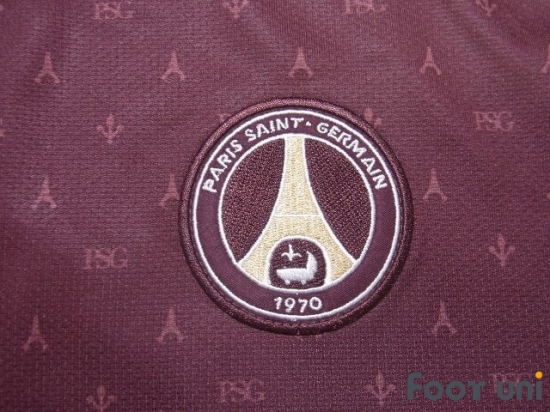 Paris Saint-Germain Third football shirt 2006 - 2007.