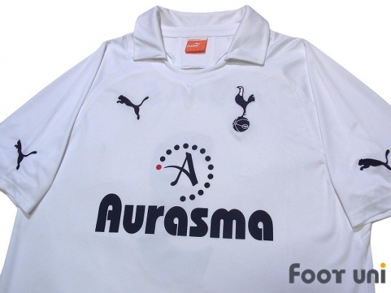 Tottenham Hotspur Home football shirt 2011 - 2012. Sponsored by Aurasma